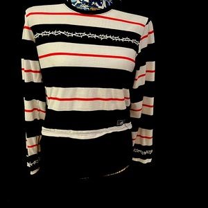 Lurking class crop long sleeve. size small, barb wire